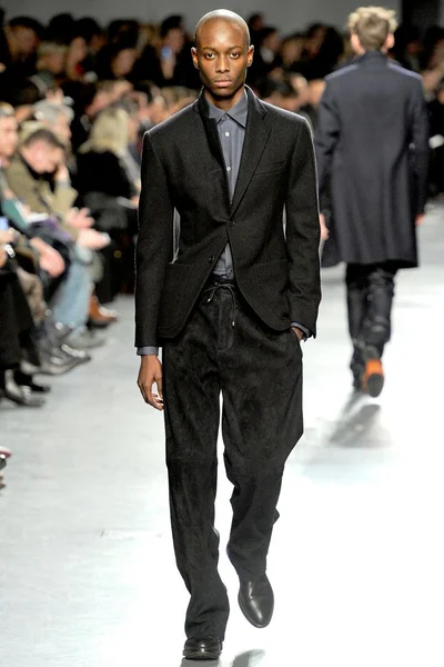 Look 43